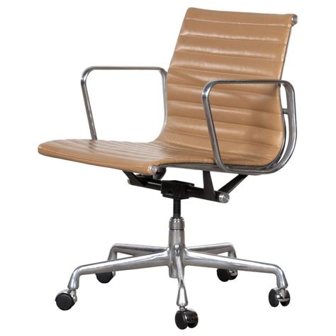 replica herman miller chairs|Herman Miller chair knock off.